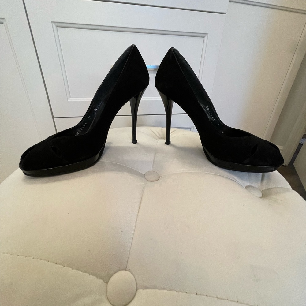 Stuart Weitzman Like New Heels Size 7. - image 5